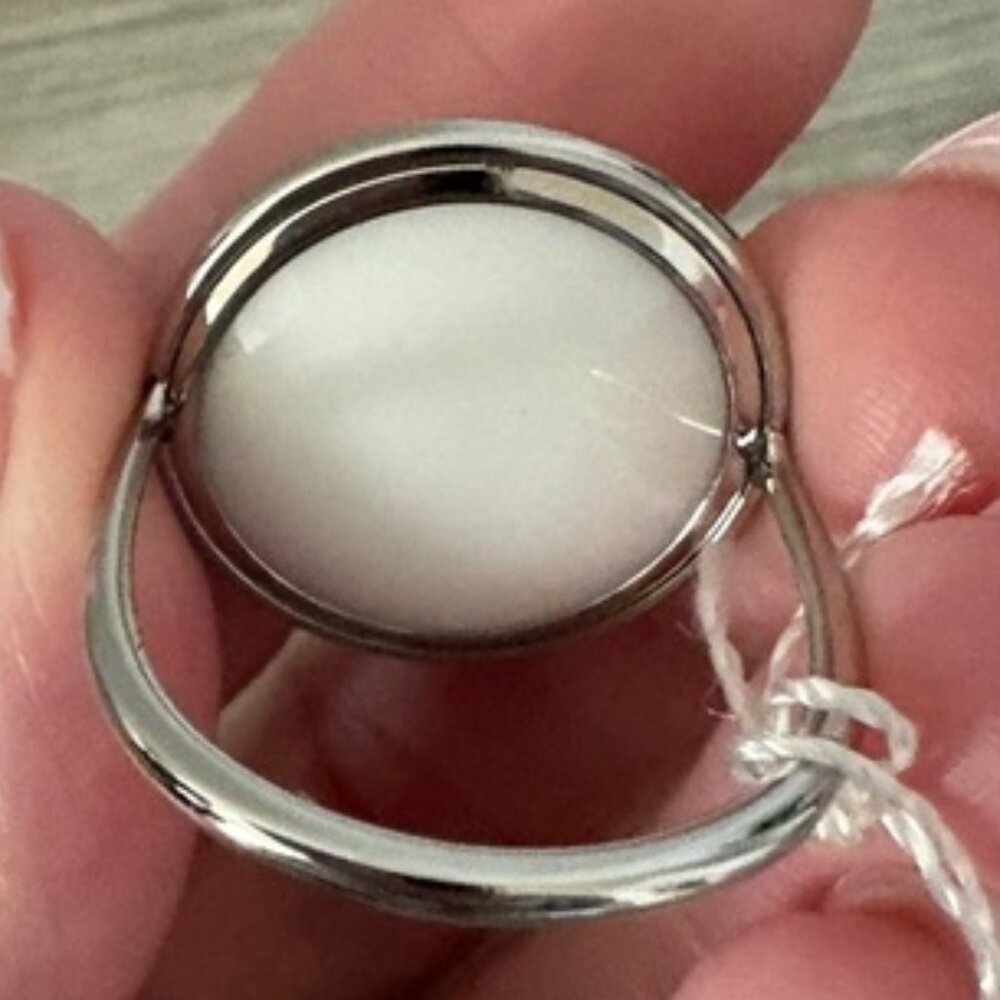 Calvin Klein Silver & White Statement Ring NWT NIB SIZE 9 - Picture 4 of 9